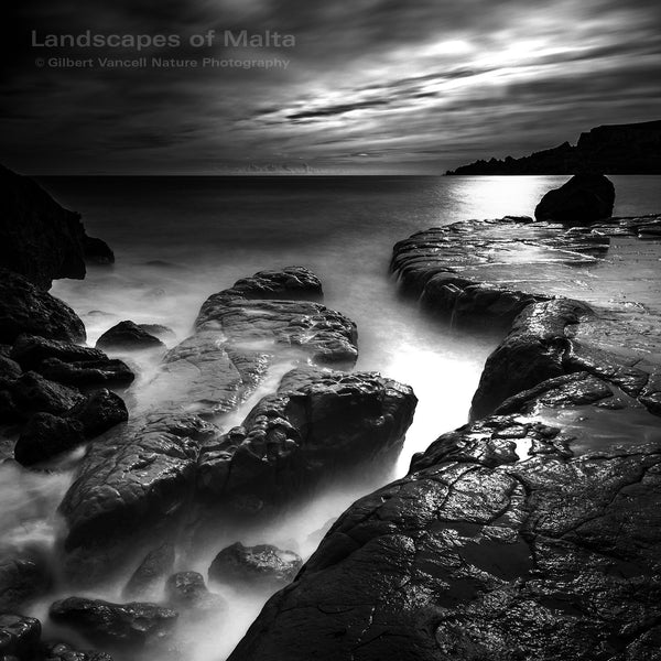 What stands still is revealed